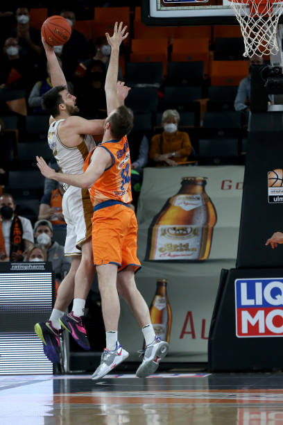 也会因场外 也会因场外