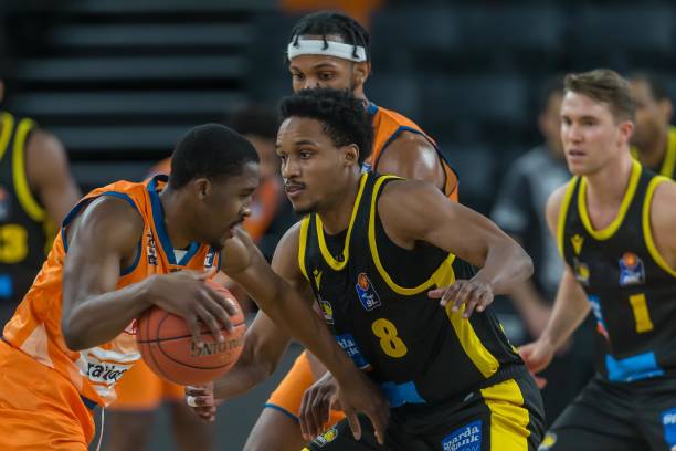 突击和战术 突击和战术