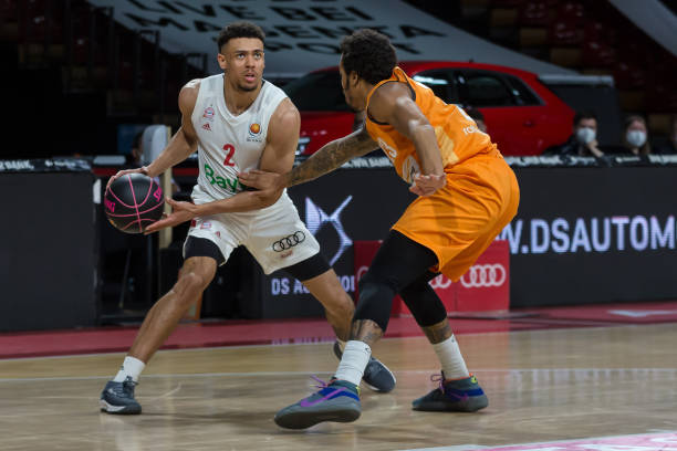 左的位置 左的位置